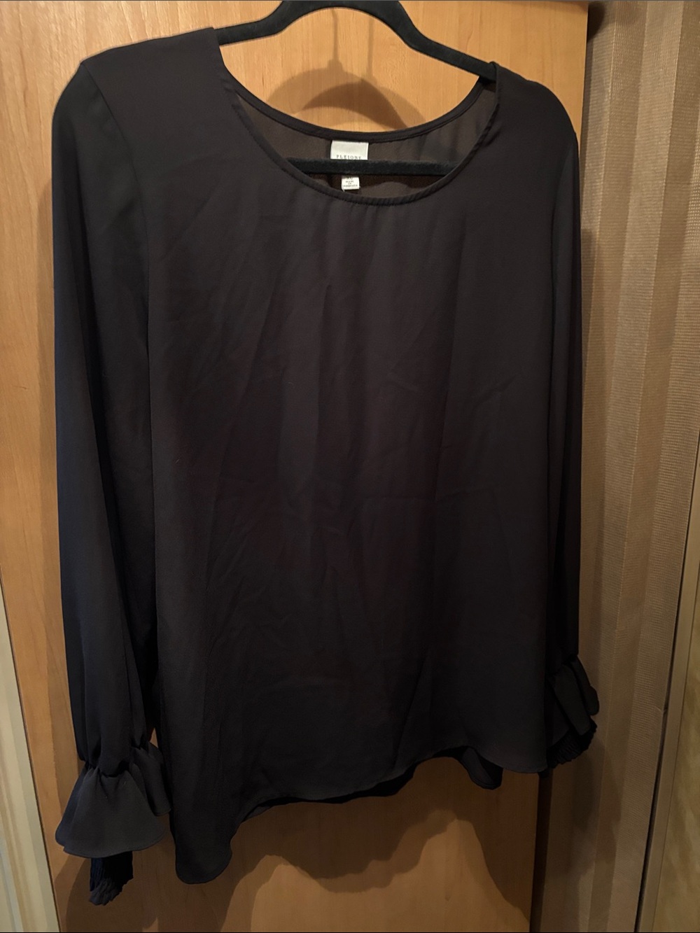 Pleione Black Crewneck Top